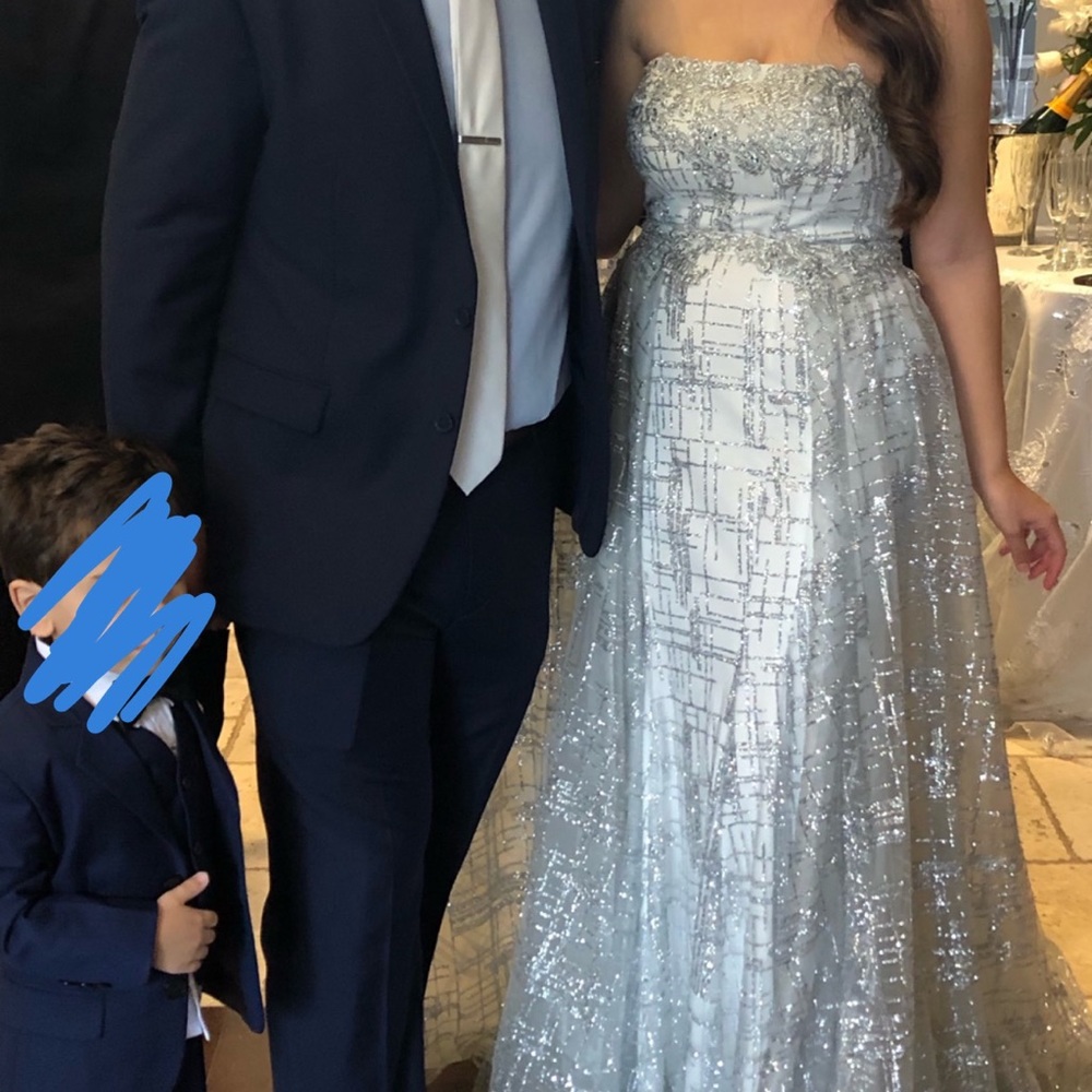 Dress - Picture 3 of 3